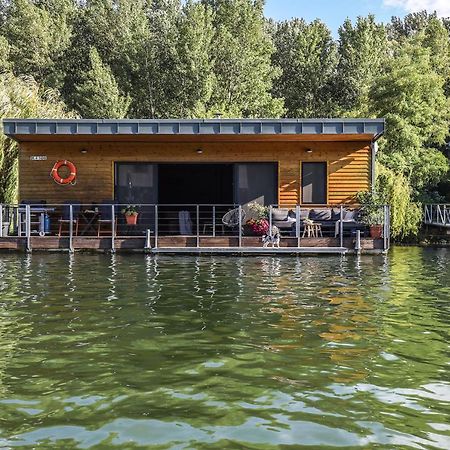 Hausbót u rybára a kačky Villa Pozsony Kültér fotó